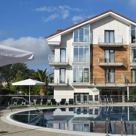 Playa Joyel Family Hostel