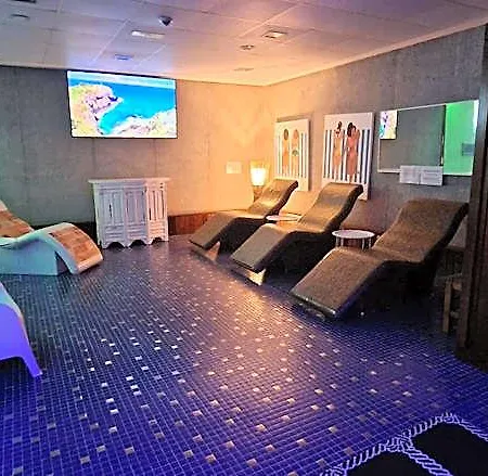 Playa Joyel Family Hostel